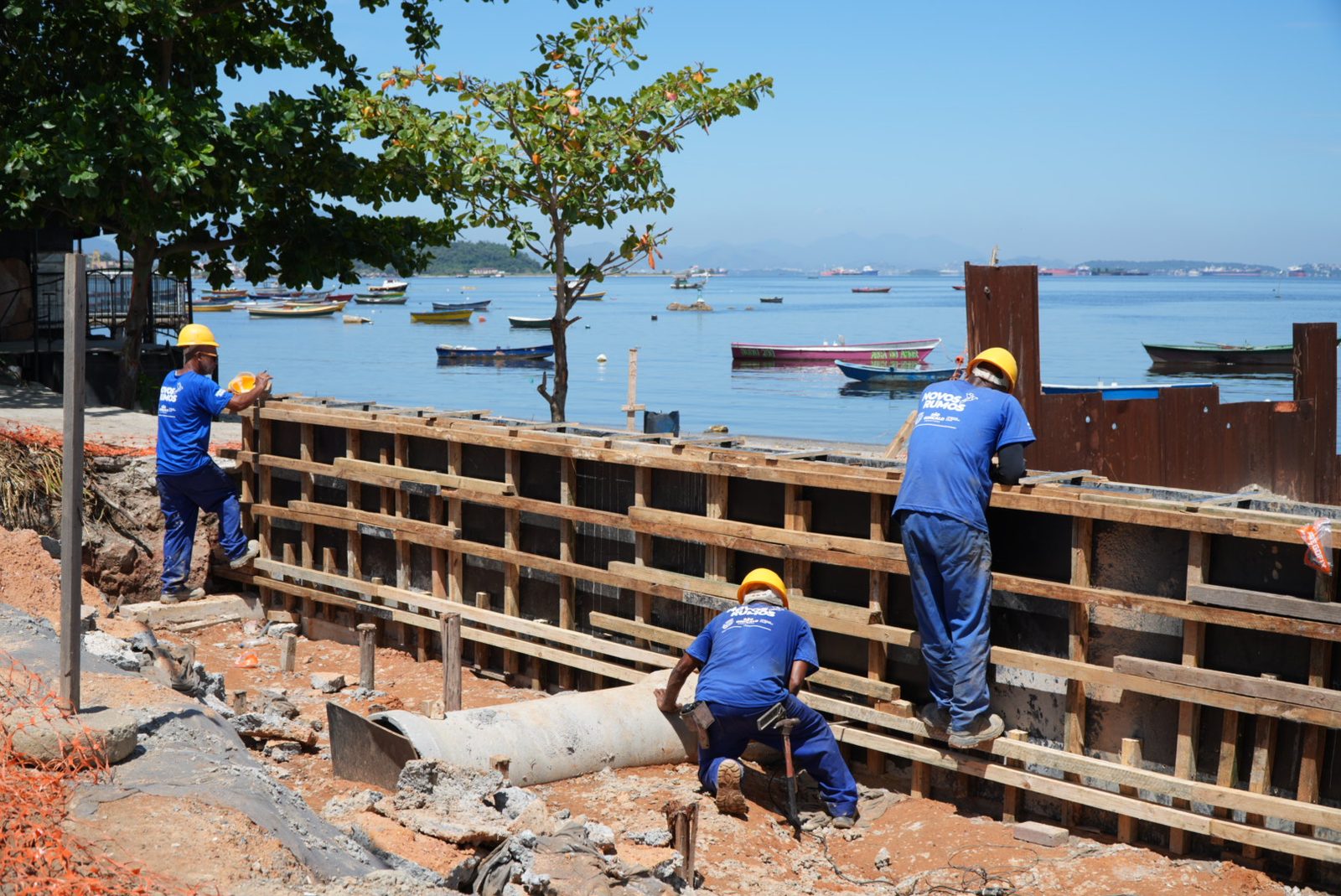 Obras de revitalização da Praia das Pedrinhas em São Gonçalo têm previsão de conclusão para setembro