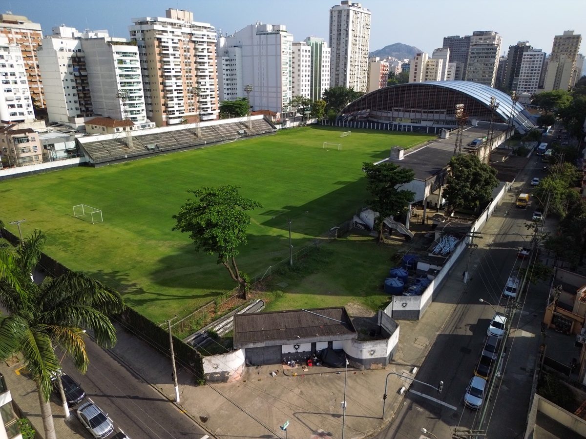 Defesa Civil não autoriza e "Arraiá do Caio Martins" é interditado por riscos estruturais no estádio