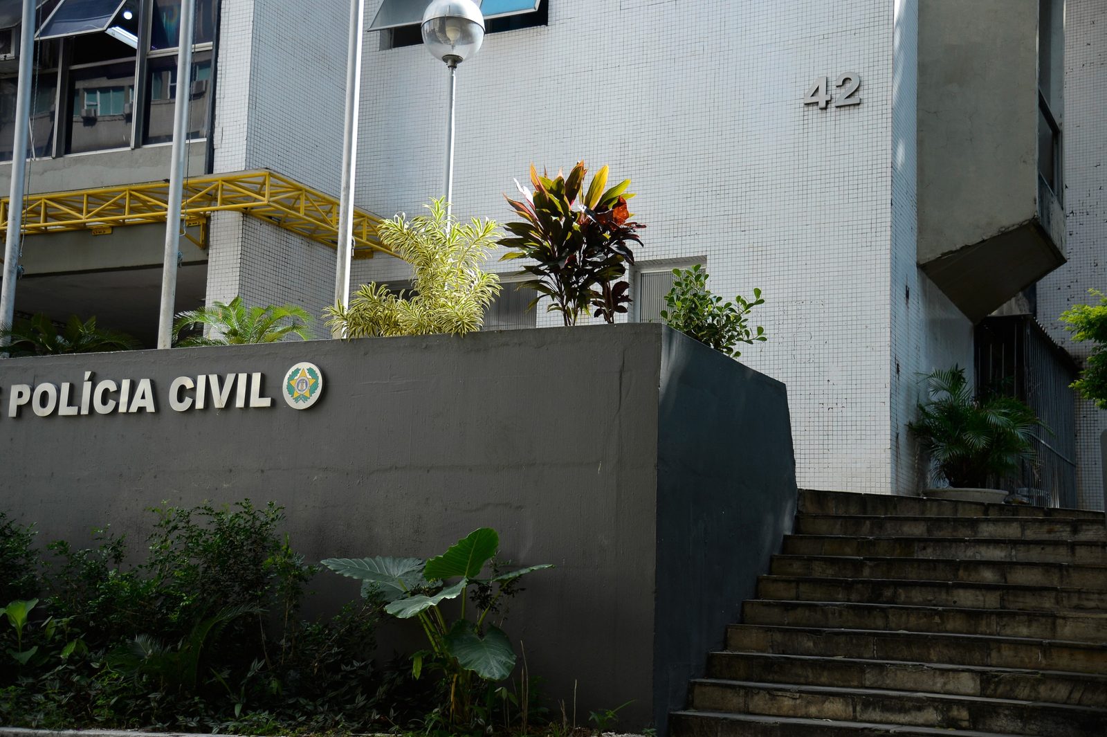 Ataque a tiros em bar deixa um morto e quatro feridos no distrito de Papucaia em Cachoeiras de Macacu