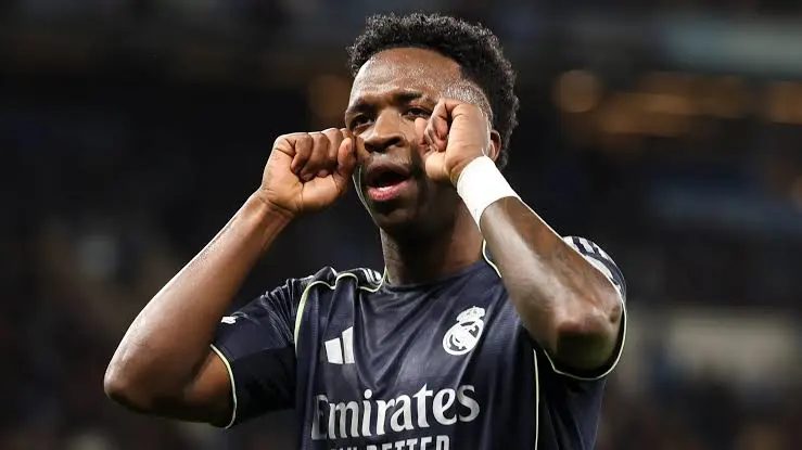 Gonçalense Vini Jr. pode perder o clássico contra o Barcelona após ser expulso